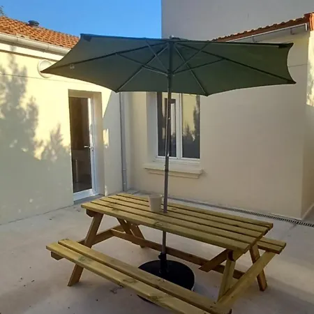 بيت للعطل La Maisonnette Cherbourgeoise *