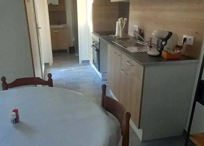 La Maisonnette Cherbourgeoise بيت للعطل *